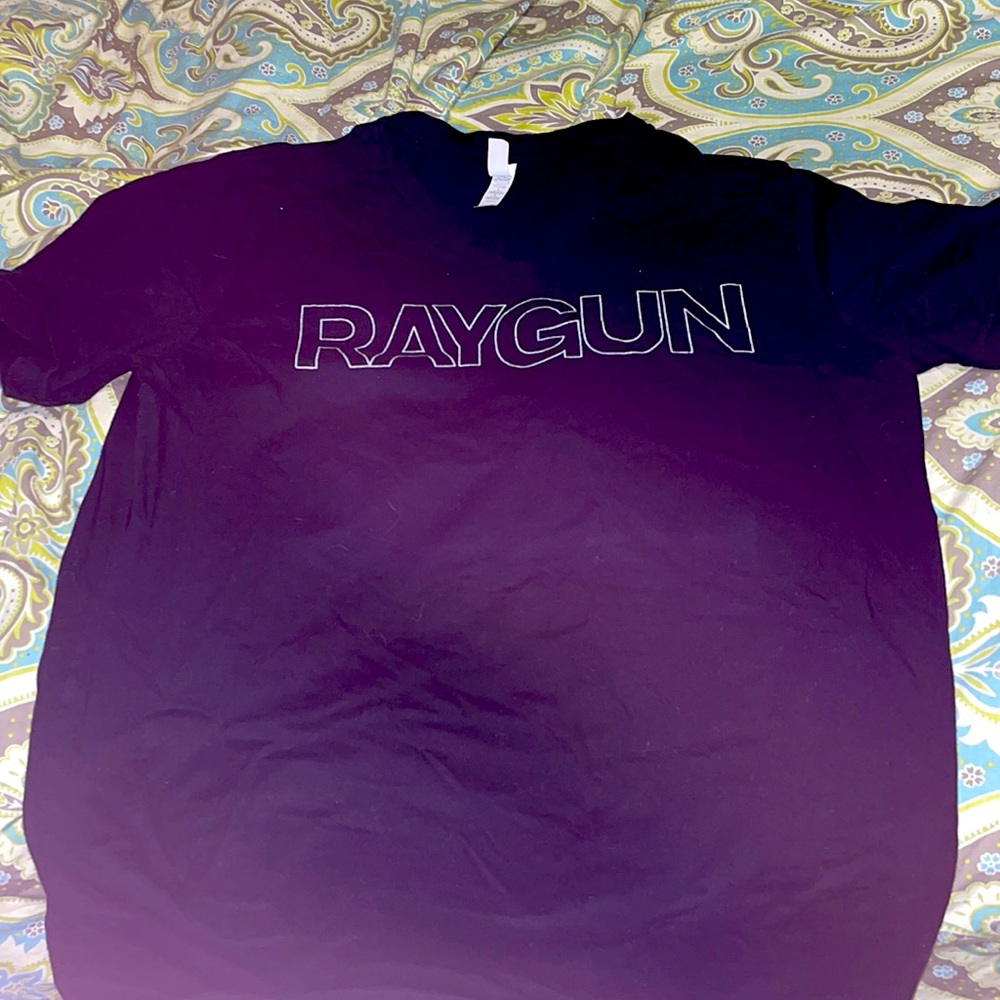 T Shirt. Black.